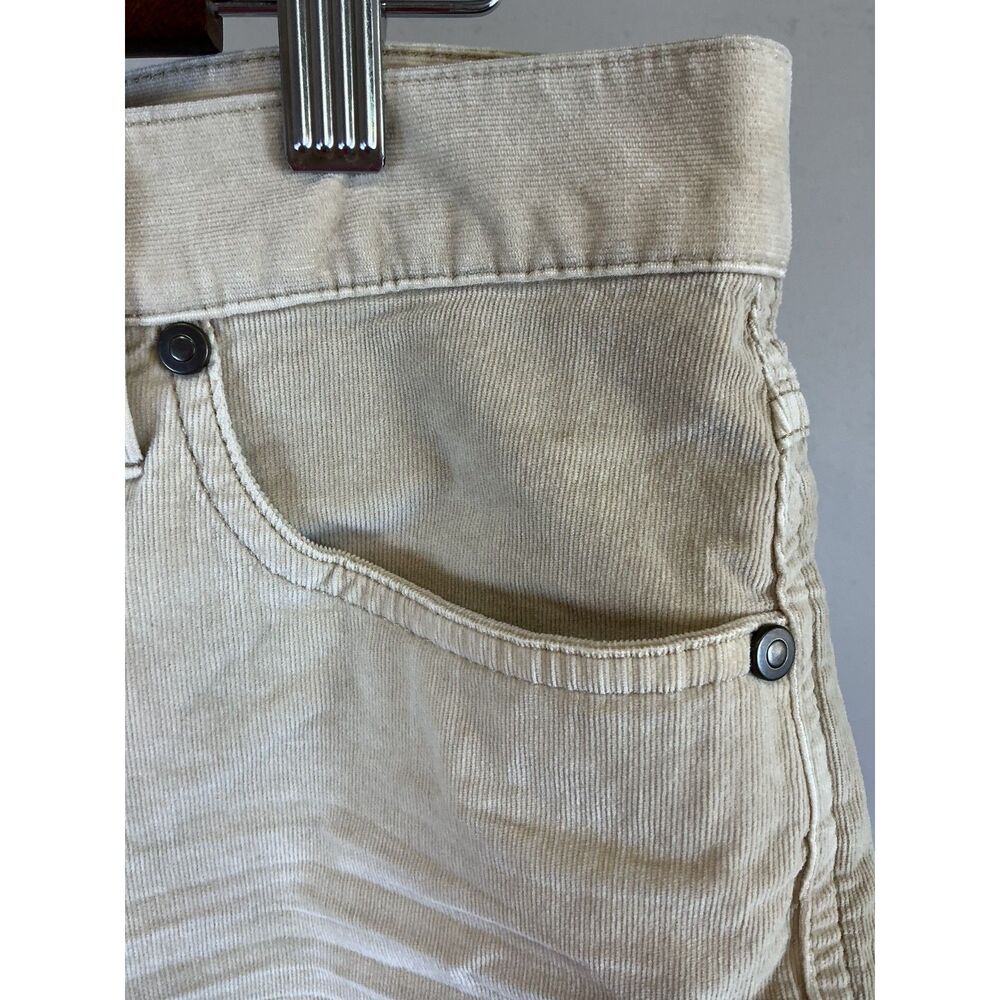 Carve Designs Oahu organic Coorduroy Shorts Light Tan Raw Frayed Hems, Size 6 - Picture 5 of 6